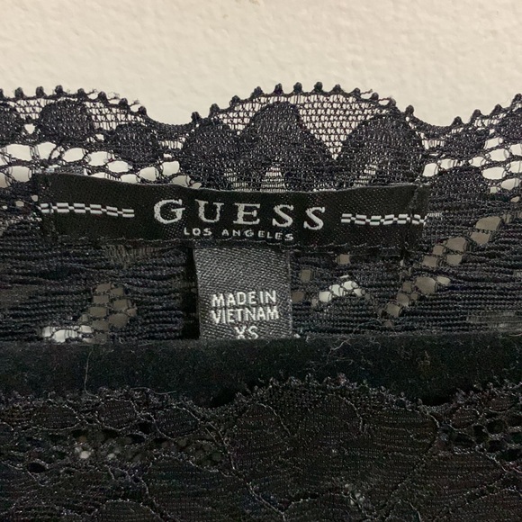 Size extra small guess lace top - Picture 2 of 2
